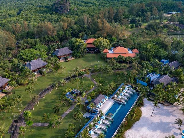 фото отеля Four Seasons Resort Langkawi изображение №1