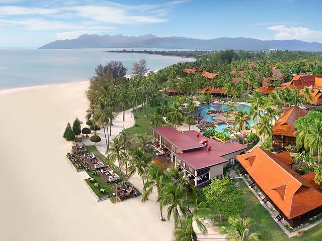 фото отеля Meritus Pelangi Beach Resort & Spa изображение №1