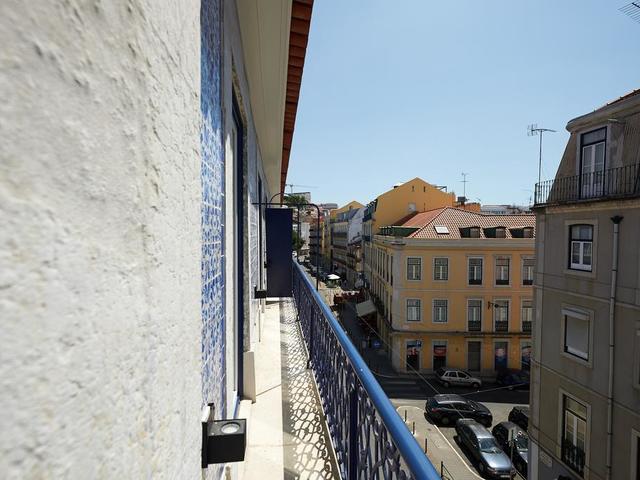 фото отеля Portugal Ways Santos Azulejos Apartments изображение №13