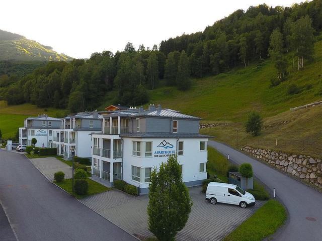 фото отеля Aparthotel der Gletscherblick (ex.Sun Snow Golf Aparthotel Kaprun) изображение №1