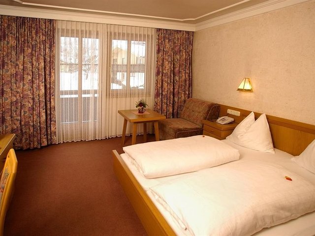 фотографии Landgasthof-Hotel Almerwirt изображение №16