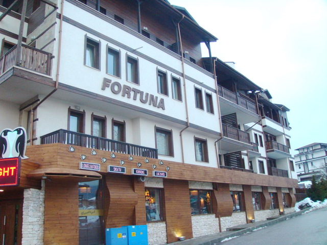 фото отеля Фортуна Апартментс (Fortuna Apartments) изображение №1