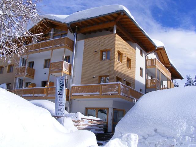 фото отеля Alpine Mugon изображение №1