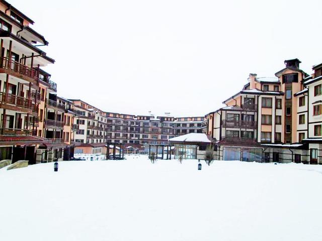 фото отеля Downtown Ski & Spa (Даунтаун Скай & Спа) изображение №1