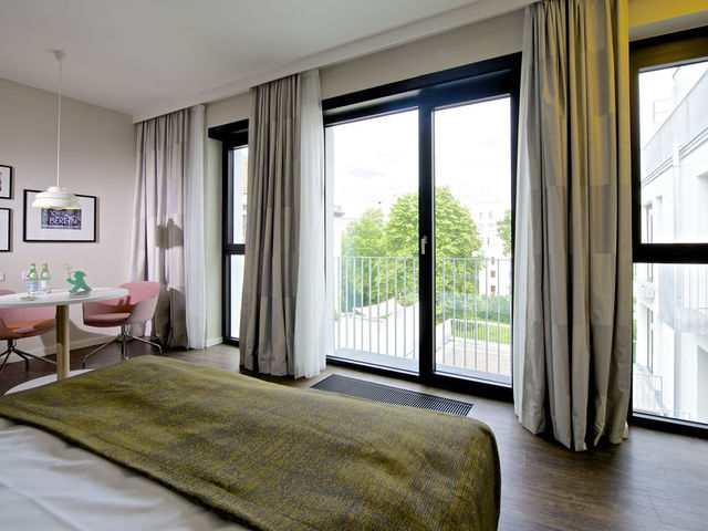 фото отеля Frederics Serviced Apartments Style Oranienburgerstrasse изображение №9