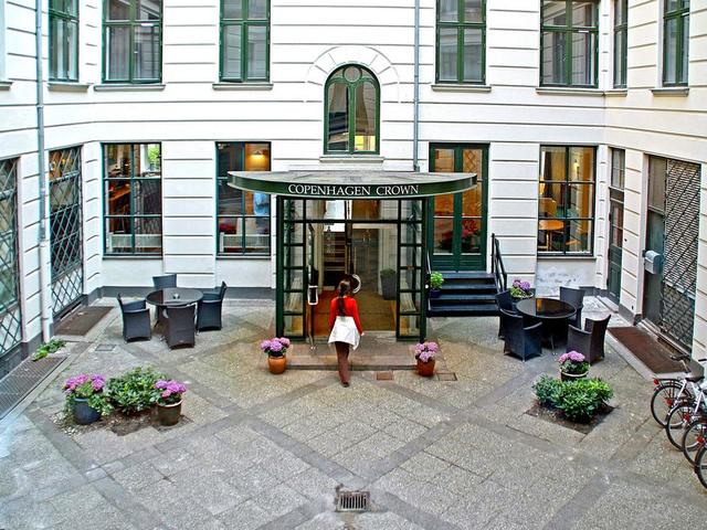 фотографии отеля Hotel Copenhagen Crown изображение №15