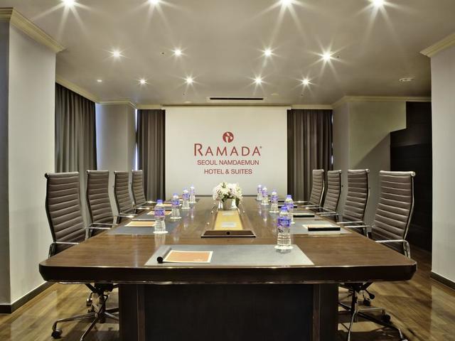 фото Ramada Hotel And Suites Seoul Namdaemun изображение №2