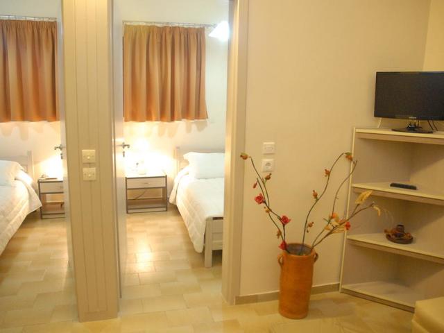 фото отеля Takis Hotel Apartments изображение №21