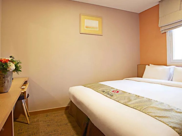 фото Hotel Skypark Myeongdong 3 изображение №38