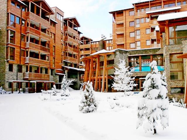 фото отеля St. Ivan Ski & Spa Resort (Свети Иван Ски и Спа Резорт) изображение №1