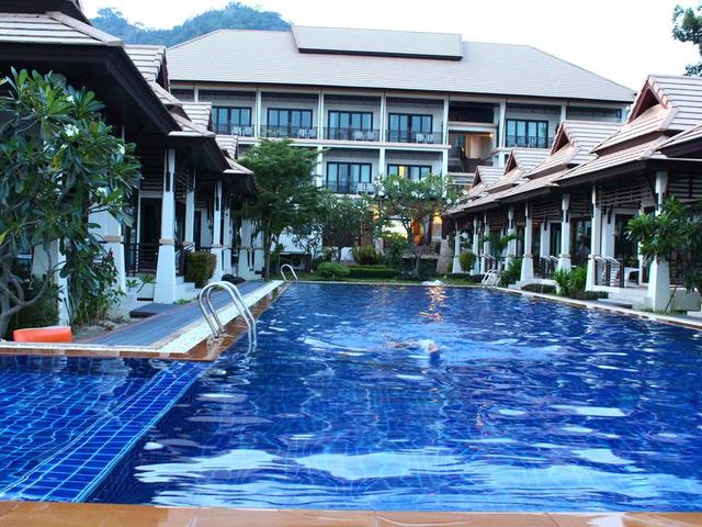 фото отеля Poolsawat Villa изображение №1