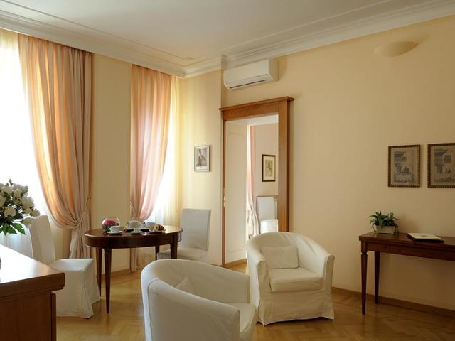 фото отеля Dea Suite Roma изображение №9