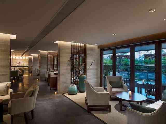 фото DoubleTree Resort by Hilton Hotel Hainan - Qixianling Hot Spring изображение №22