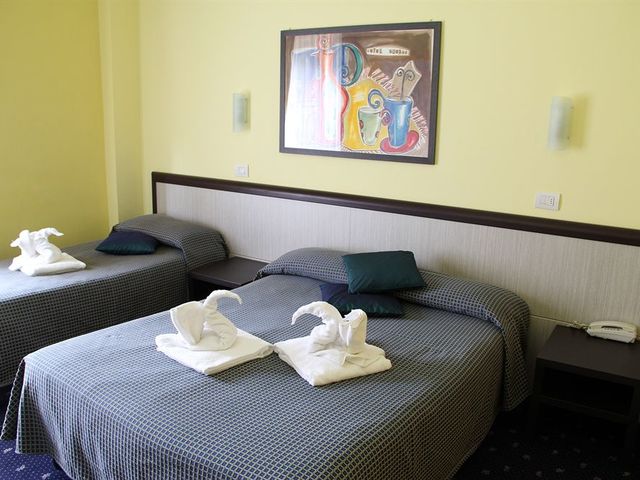 фото Hotel Lugano изображение №30