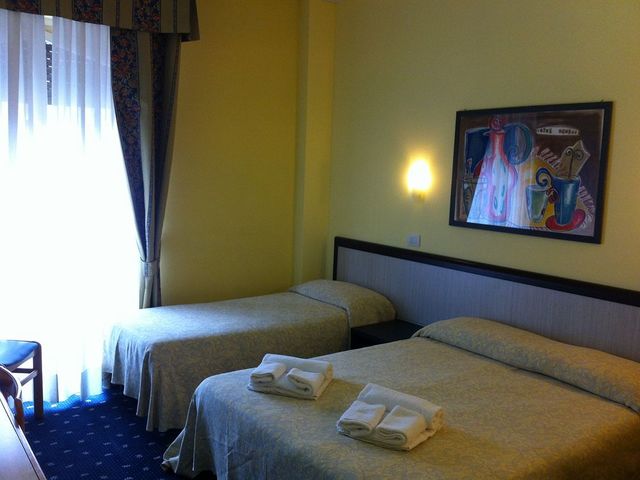 фото отеля Hotel Lugano изображение №21