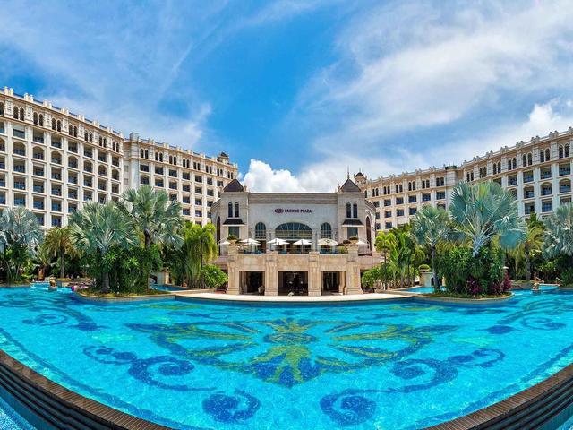 фото отеля Crowne Plaza Resort Sanya Bay  (ex. Grand Fortune Bay Hotel Sanya) изображение №1