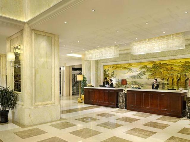 фото Liaoning International Hotel (ex. Royal King Hotel Beijing) изображение №10