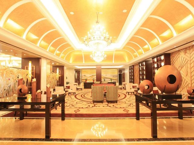 фото Beijing Yuehong International Hotel (ех. New Happy Inn International; Soluxe Happy Inn International) изображение №30