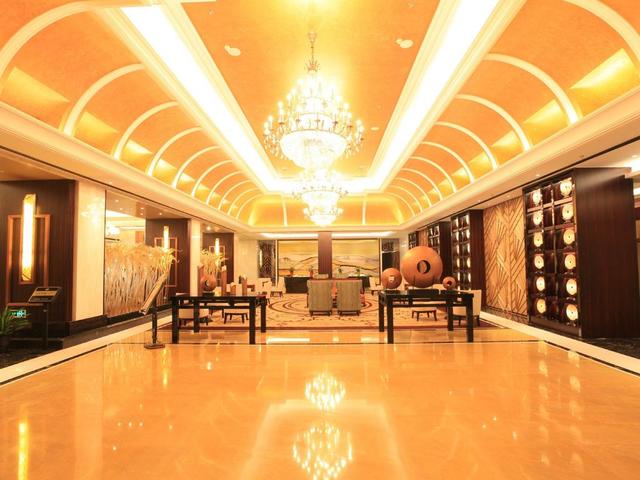 фото отеля Beijing Yuehong International Hotel (ех. New Happy Inn International; Soluxe Happy Inn International) изображение №29
