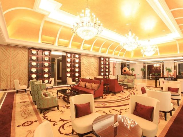 фото отеля Beijing Yuehong International Hotel (ех. New Happy Inn International; Soluxe Happy Inn International) изображение №13