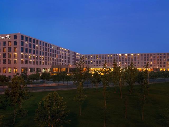 фотографии отеля Hilton Beijing Capital Airport изображение №3