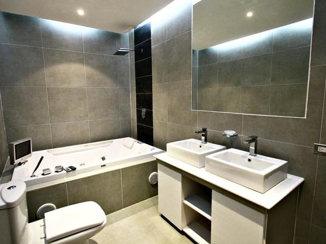 фото отеля Tanawin Resort & Luxury Apartments изображение №17