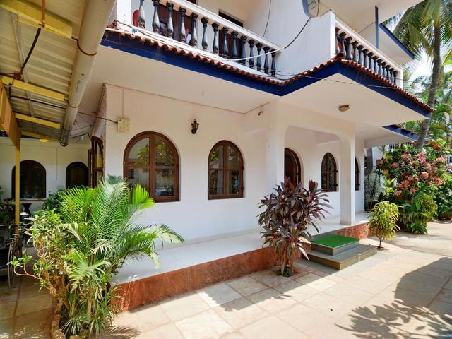 фото отеля Hacienda (OYO 8024 near Baga Beach) изображение №1