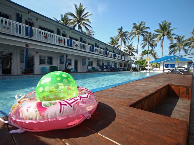 фото отеля Bolabog Beach Resort изображение №37