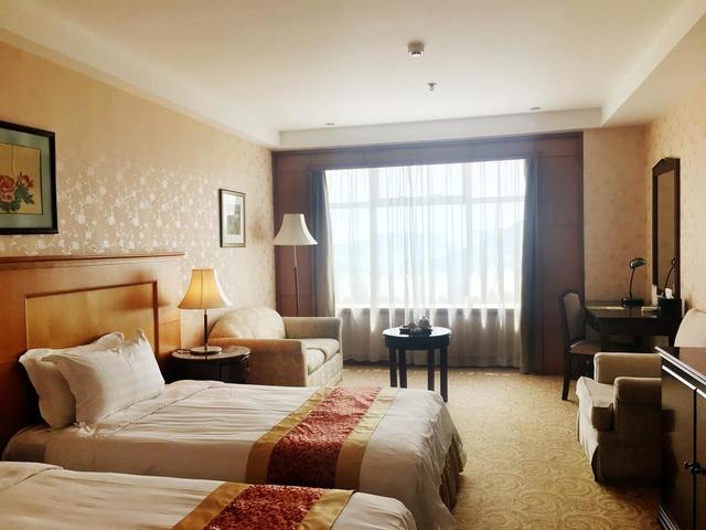 фото Central Plaza Hotel Dalian изображение №10