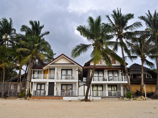 фото отеля The Beach House Boracay изображение №1