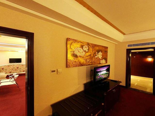 фото Lee Wan Hotel изображение №14
