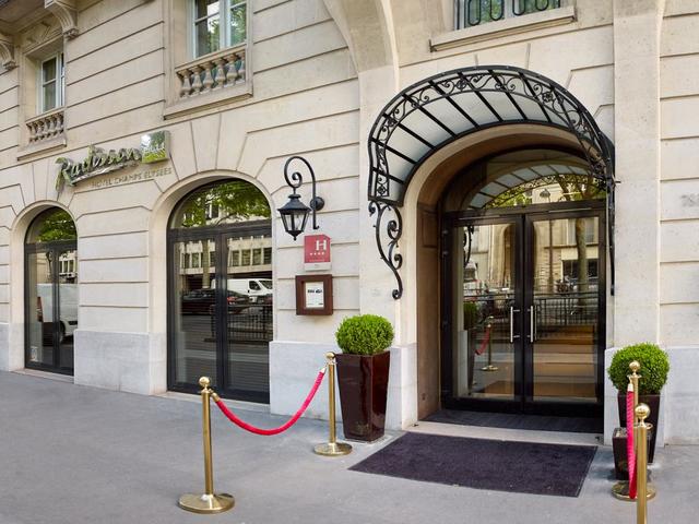 фото отеля Radisson Blu Hotel Champs-Elysees (ex. Radisson SAS Champs Elysees) изображение №1