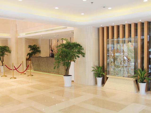 фото Yitel East Nanjing Road (ex. Li Jing Hotel) изображение №14