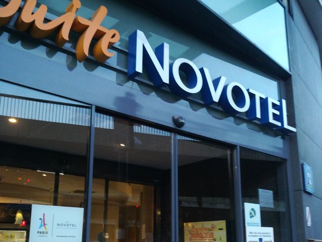 фото отеля Novotel Suites Paris Nord 18eme изображение №1