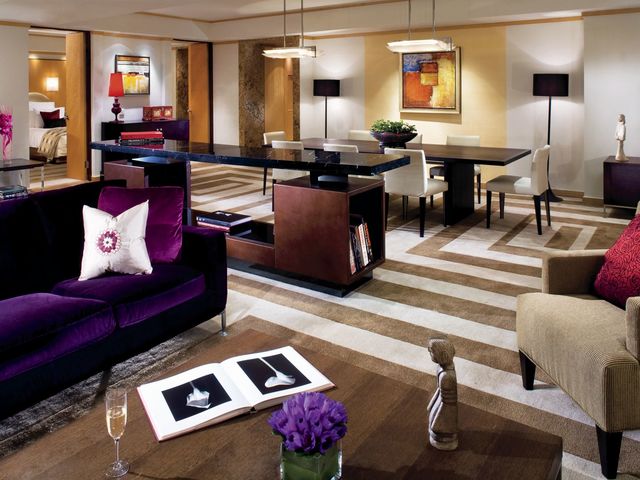 фото Portman Ritz-Carlton изображение №22