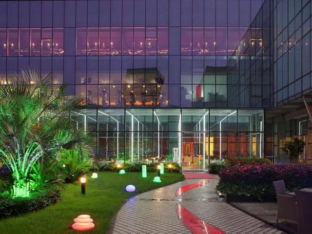 фото Grand Mercure Shanghai Century Park (ex. Radisson Hotel Pudong Century Park) изображение №26