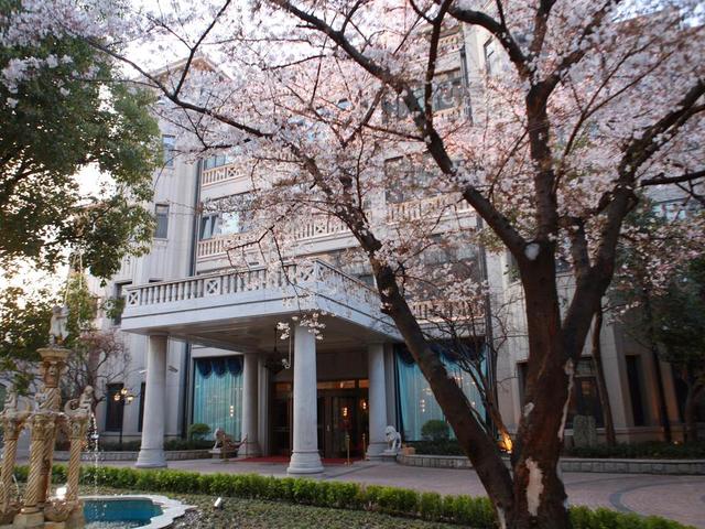 фото отеля Donghu Garden Hotel изображение №1