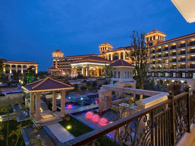 фото отеля Sofitel Shanghai Sheshan Oriental изображение №5