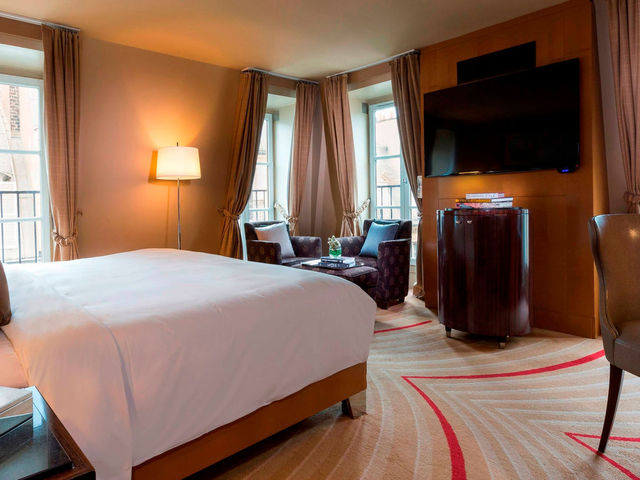 фото Marriott Renaissance Paris Vendome (ех. Plaza Paris Vendome) изображение №30