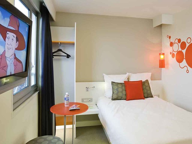 фотографии ibis Styles Paris Gare de l'Est Chateau Landon (ex. Mercure Paris Chateau Landon) изображение №12