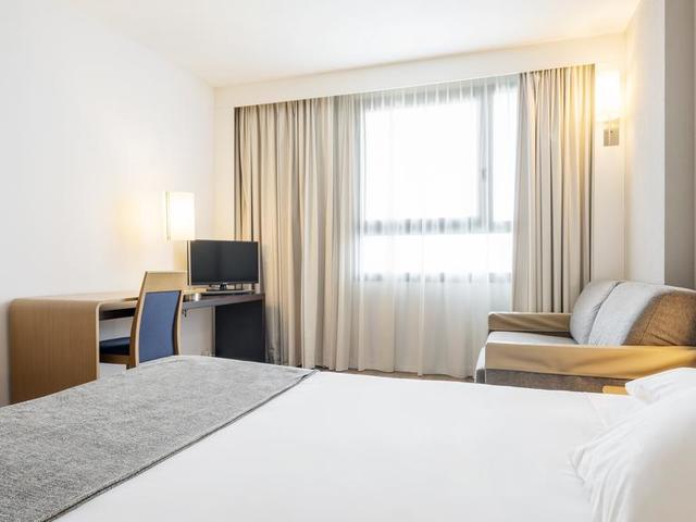 фотографии Ilunion Valencia (ex. Hotel Confortel Valencia; Ibis Valencia Palacio de Congresos) изображение №16