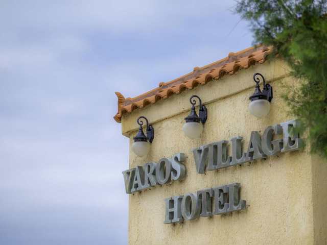 фото Varos Village изображение №6