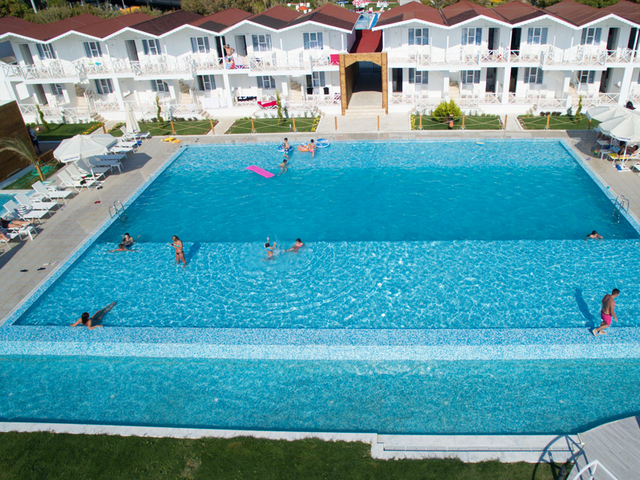 фото Risus Aqua Beach Resort изображение №10