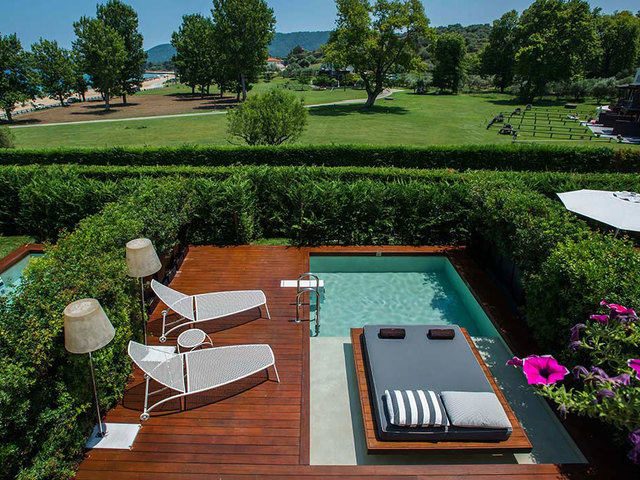 фото отеля Avaton Luxury Villas Resort изображение №1