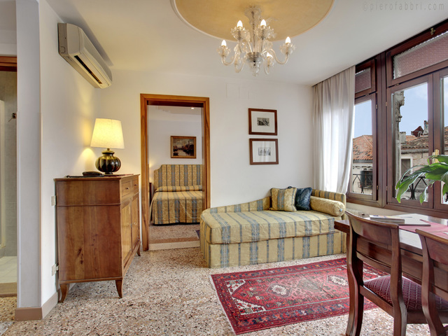 фото отеля Palazzo Schiavoni Suite Apartments изображение №21