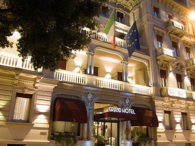 фото отеля Grand Hotel des Arts изображение №9