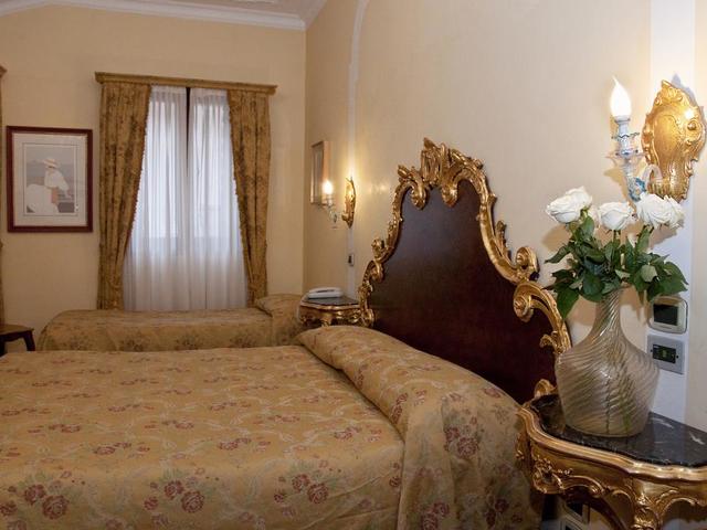 фото отеля San Cassiano Residenza d'Epoca Ca`Favretto изображение №33