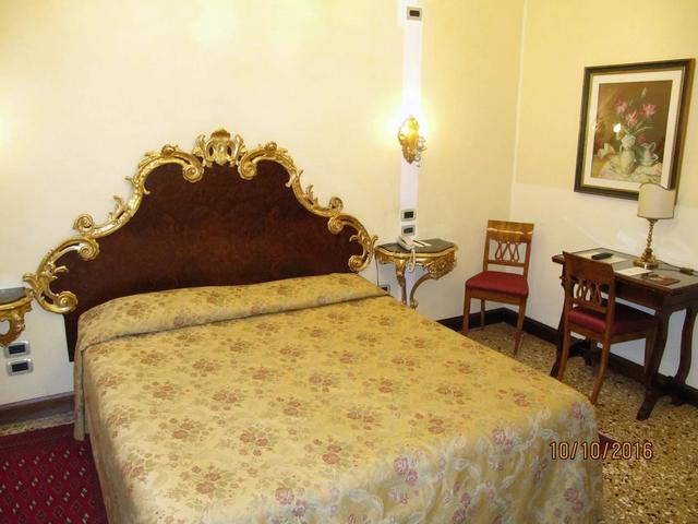 фото San Cassiano Residenza d'Epoca Ca`Favretto изображение №6