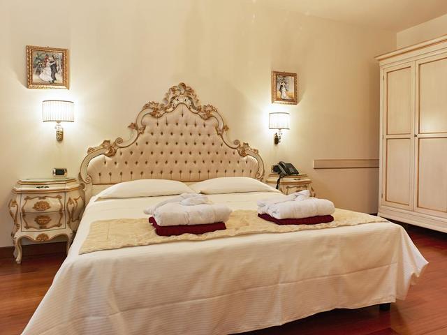 фотографии Villa Quaranta Tommasi Wine Hotel & SPA (ех. Villa Quaranta Park Wellness Hotel & SPA) изображение №32