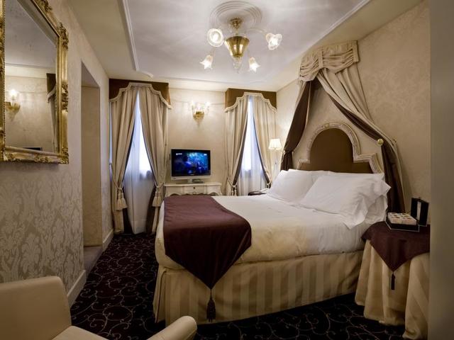 фото Una Hotel Venezia изображение №22